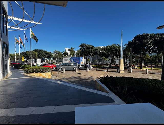 28M² RETAIL FOR SALE IN UMHLANGA RIDGE